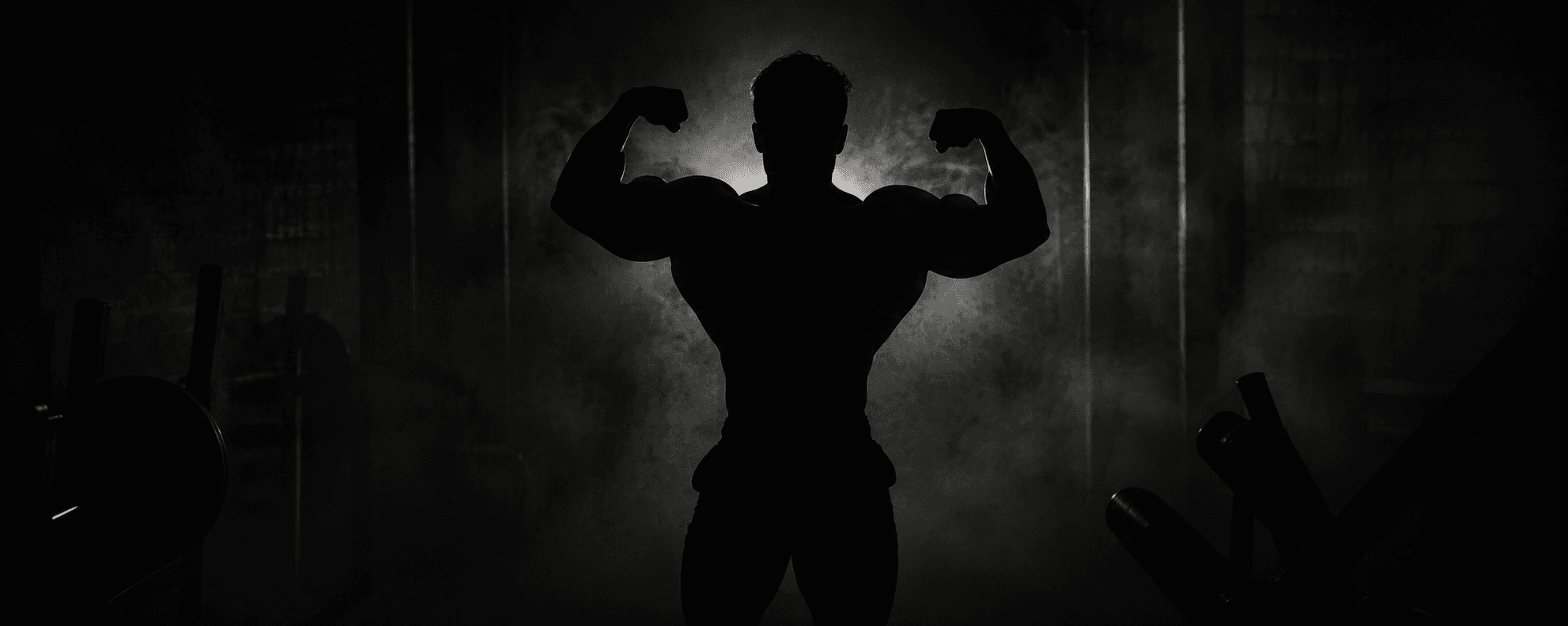CoachMax — competitive bodybuilder silhouette